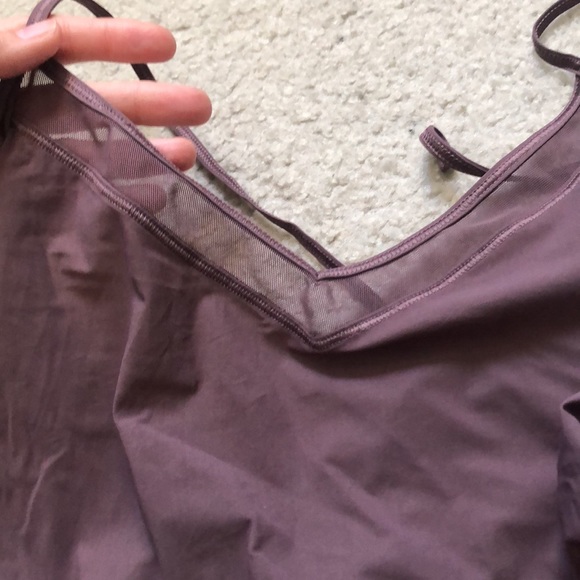 Lululemon tank retired style - Picture 5 of 5